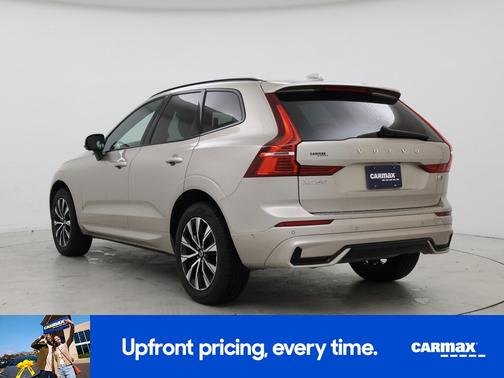 2023 Volvo XC60 B5 Plus Dark Theme