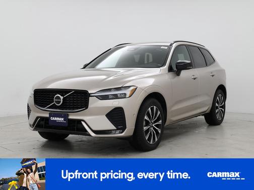 2023 Volvo XC60 B5 Plus Dark Theme
