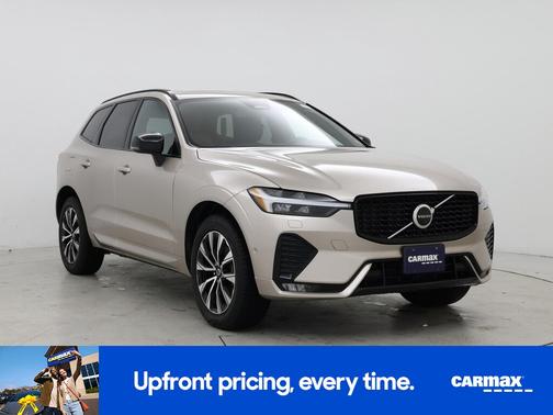 2023 Volvo XC60 B5 Plus Dark Theme