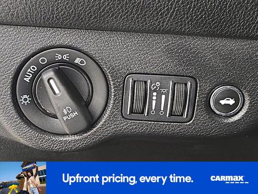 2017 Dodge Challenger SXT Plus