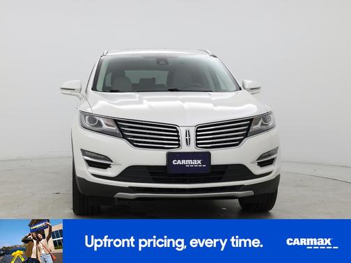 White 2017 Lincoln MKC Reserve