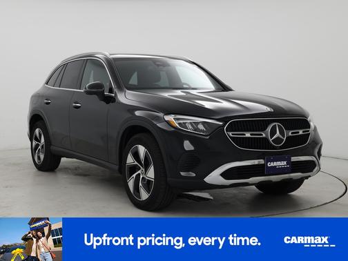 Black 2024 Mercedes-Benz GLC 300