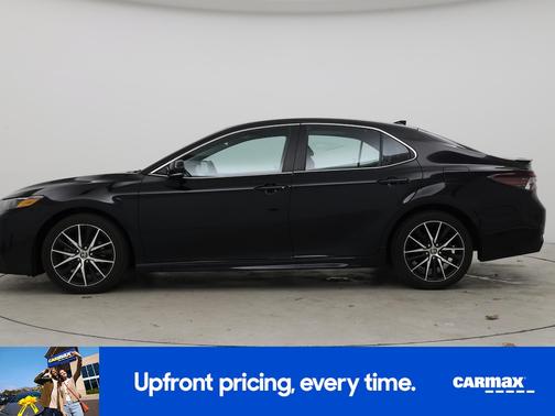 Black 2023 Toyota Camry SE