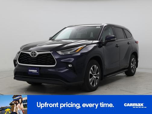 Blue 2023 Toyota Highlander XLE