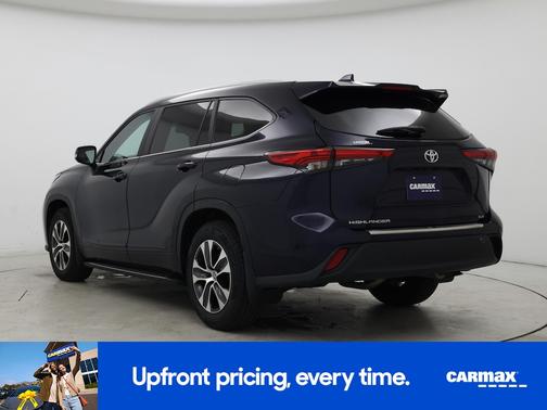 Blue 2023 Toyota Highlander XLE