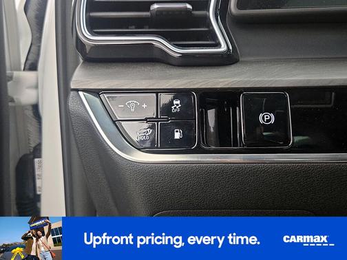 White 2025 Kia Sportage Plug-In Hybrid X-Line