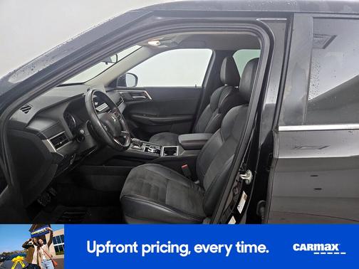 Black 2022 Mitsubishi Outlander SE