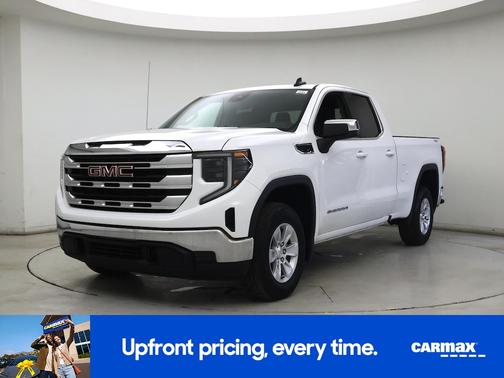 White 2024 GMC Sierra 1500 SLE