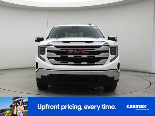 White 2024 GMC Sierra 1500 SLE