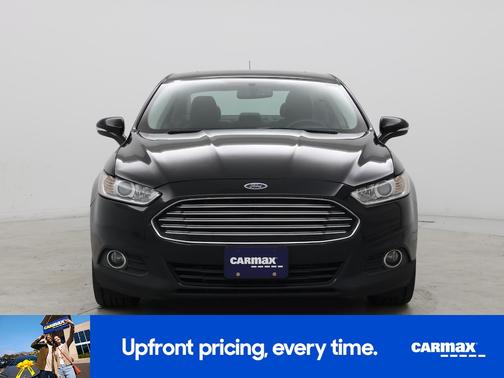 Black 2016 Ford Fusion SE