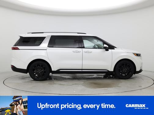 2022 Kia Carnival SX