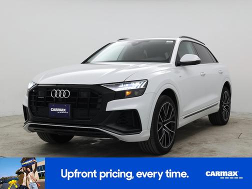 2023 Audi Q8 Premium Plus