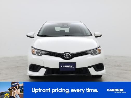 2017 Toyota Corolla iM Base (CVT)
