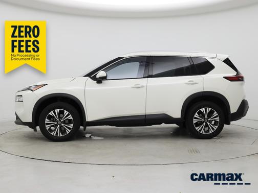 White 2021 Nissan Rogue SV