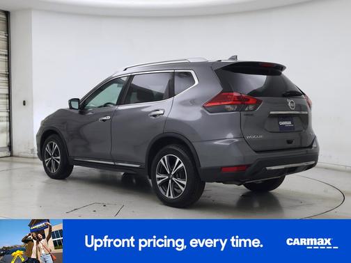 Gray 2017 Nissan Rogue SL
