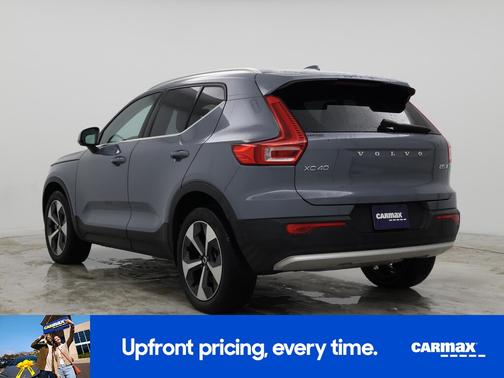 2023 Volvo XC40 B5 Plus Bright Theme
