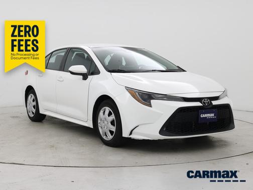 White 2021 Toyota Corolla LE