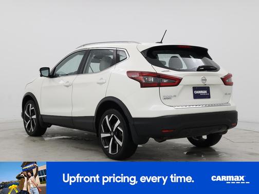 White 2022 Nissan Rogue Sport SL