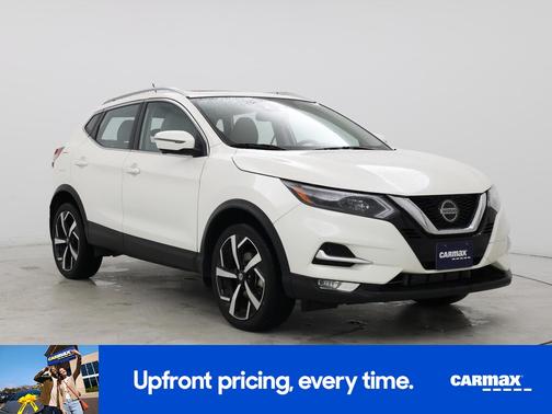 White 2022 Nissan Rogue Sport SL