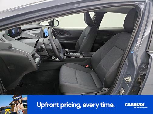 2025 Toyota Prius LE