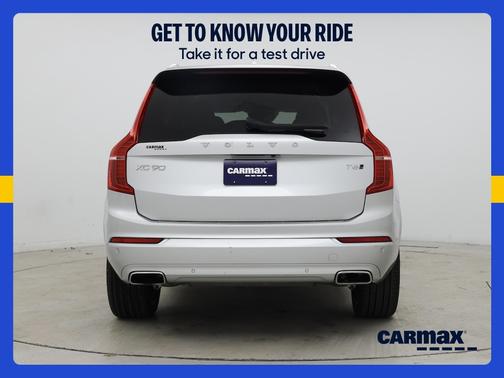Silver 2021 Volvo XC90 T6 Momentum