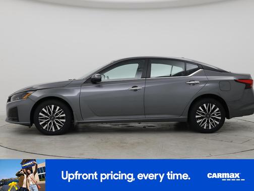 2023 Nissan Altima SV