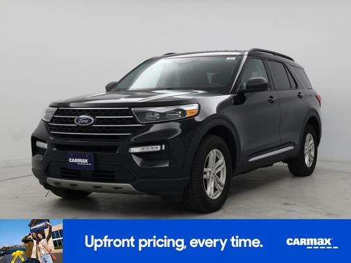 Black 2022 Ford Explorer XLT