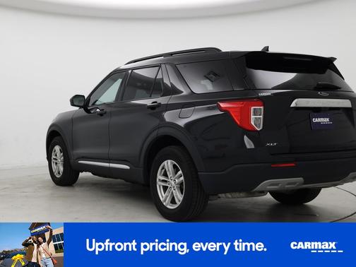 Black 2022 Ford Explorer XLT