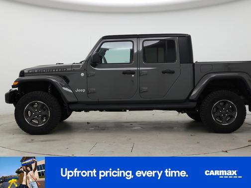 Gray 2021 Jeep Gladiator Overland