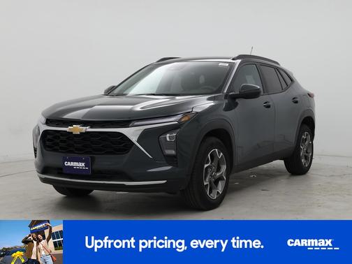 Gray 2025 Chevrolet Trax LT