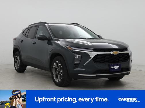 Gray 2025 Chevrolet Trax LT