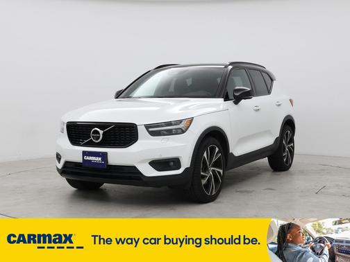 2019 Volvo XC40 T5 R-Design