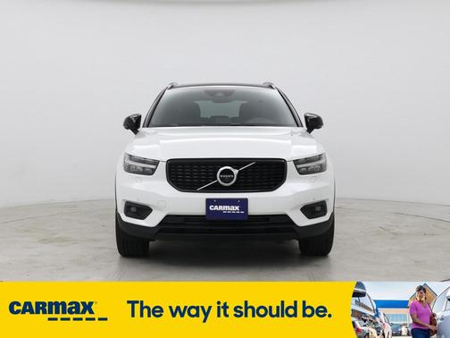 2019 Volvo XC40 T5 R-Design
