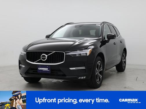 2022 Volvo XC60 B5 Momentum