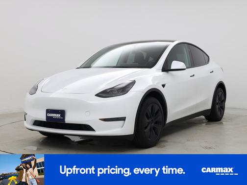 White 2025 Tesla Model Y Long Range