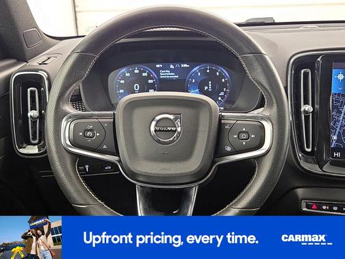 2021 Volvo XC40 T5 R-Design