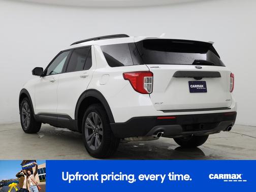 White 2024 Ford Explorer XLT