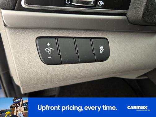 Blue 2017 Hyundai ELANTRA SE