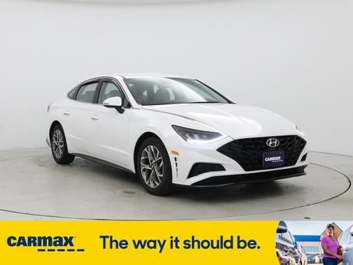 2022 Hyundai SONATA SEL