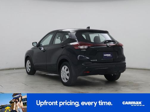 Black 2024 Nissan Kicks S