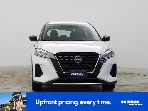2022 Nissan Kicks S