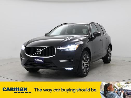 2022 Volvo XC60 B5 Momentum