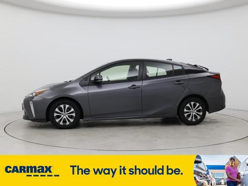 2022 Toyota Prius LE