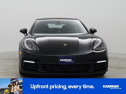 2018 Porsche Panamera 4