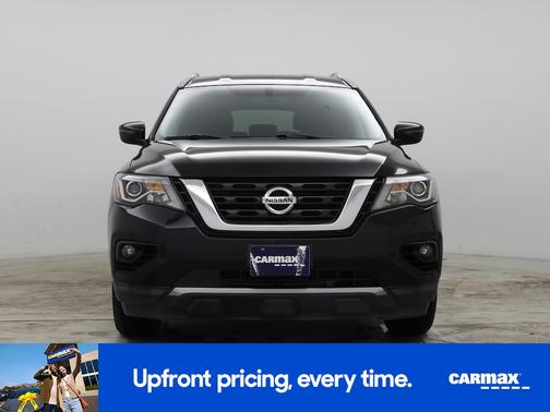 2017 Nissan Pathfinder SV