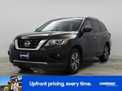 2017 Nissan Pathfinder SV