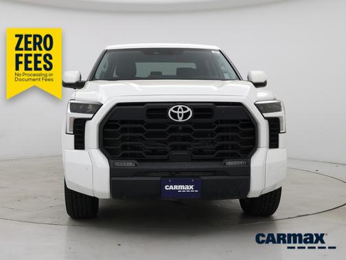 White 2023 Toyota Tundra SR5