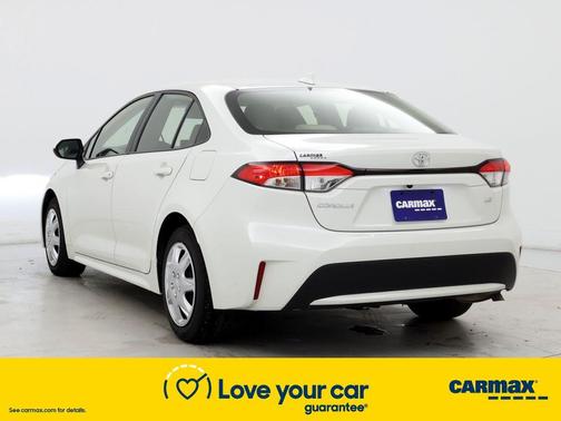 Photo 2 of 25 of 2020 Toyota Corolla LE