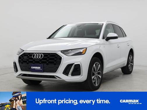 White 2023 Audi Q5 Premium Plus