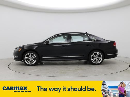 2015 Volkswagen Passat SE